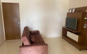 Apartamento muito bem localizado a 200 metros da praca mestre dominguinhos